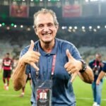 Flamengo fatura recorde de 2 bilhões e corta dívida pela metade em 2025