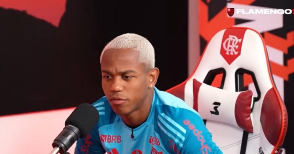 Flamengo planeja venda de jovens talentos e blinda pilares do elenco titular