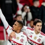 Flamengo reage no final e empata com Internacional fora pelo Brasileirão