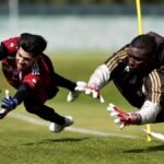 Flamengo recusa investida do Wolves e decide manter goleiro Andrew no elenco