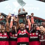 Flamengo celebrates winning the Algarve Trophy after defeating Benfica in Portugal. Credit: Gilvan de Souza / Flamengo
