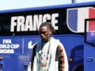 França aposta em Manu Koné contra Marrocos: medalhista e alvo de gigantes