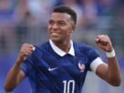 França lidera ranking da Fifa após vitória; Brasil sobe para 5º