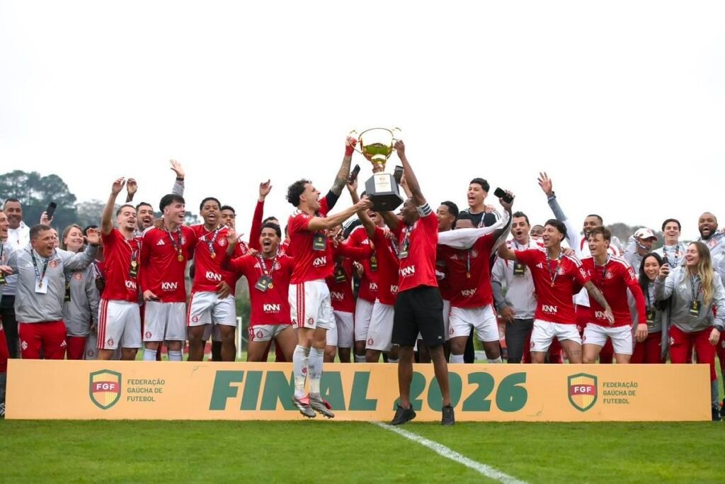 Inter é bicampeão gaúcho sub-20 após vitória nos pênaltis contra o Juventude