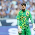 Internacional contrata goleiro Matheus Cunha para buscar recomeço após passagem pelo Cruzeiro