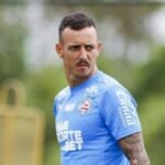 Internacional encaminha contratação do lateral Iago Borduchi por empréstimo até 2026