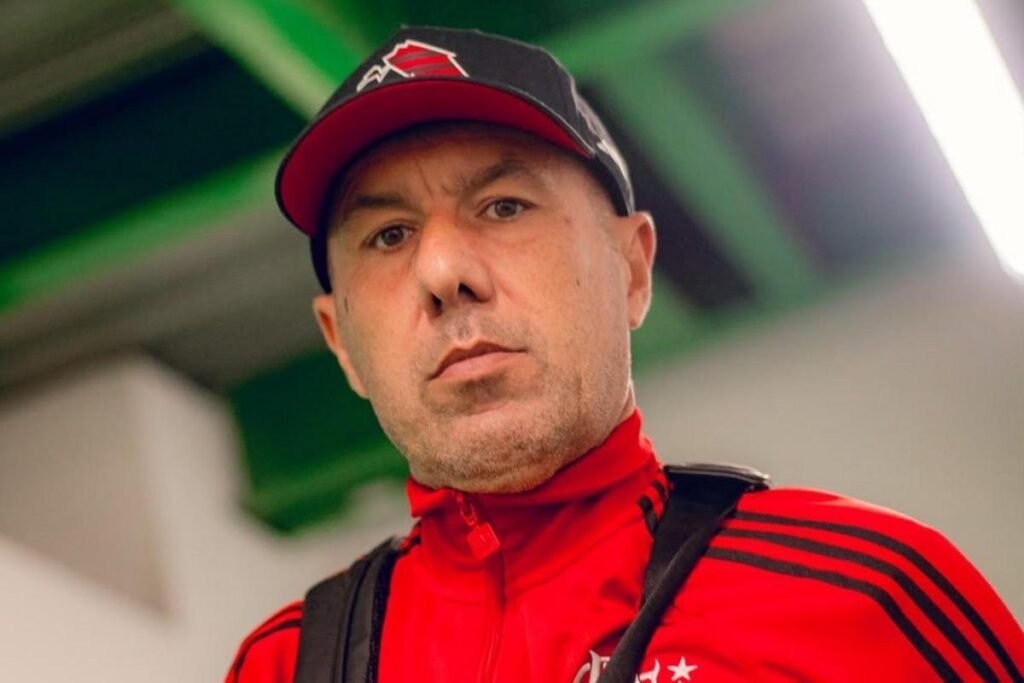 Jardim destaca goleada do Flamengo e retorno crucial de Arrascaeta