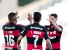 Lino brilha com gol e assistência em empate do Flamengo contra River Plate