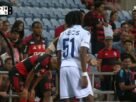 Lorran is called back onto the pitch during Flamengo vs. Lausanne after having already been substituted. Photo: Reproduction / sportv