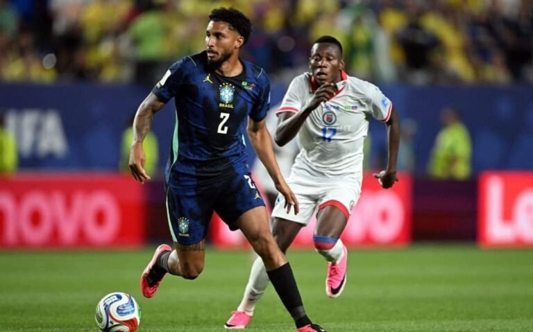 Éderson Silva in action during the match between Brazil and Haiti at the World Cup (Photo: Mauro PIMENTEL/AFP)