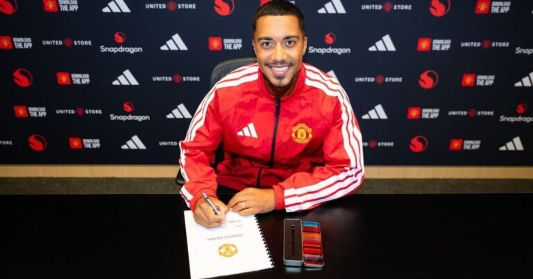 Midfielder Youri Tielemans, Manchester United's new signing. Credit: Reproduction / Manchester United