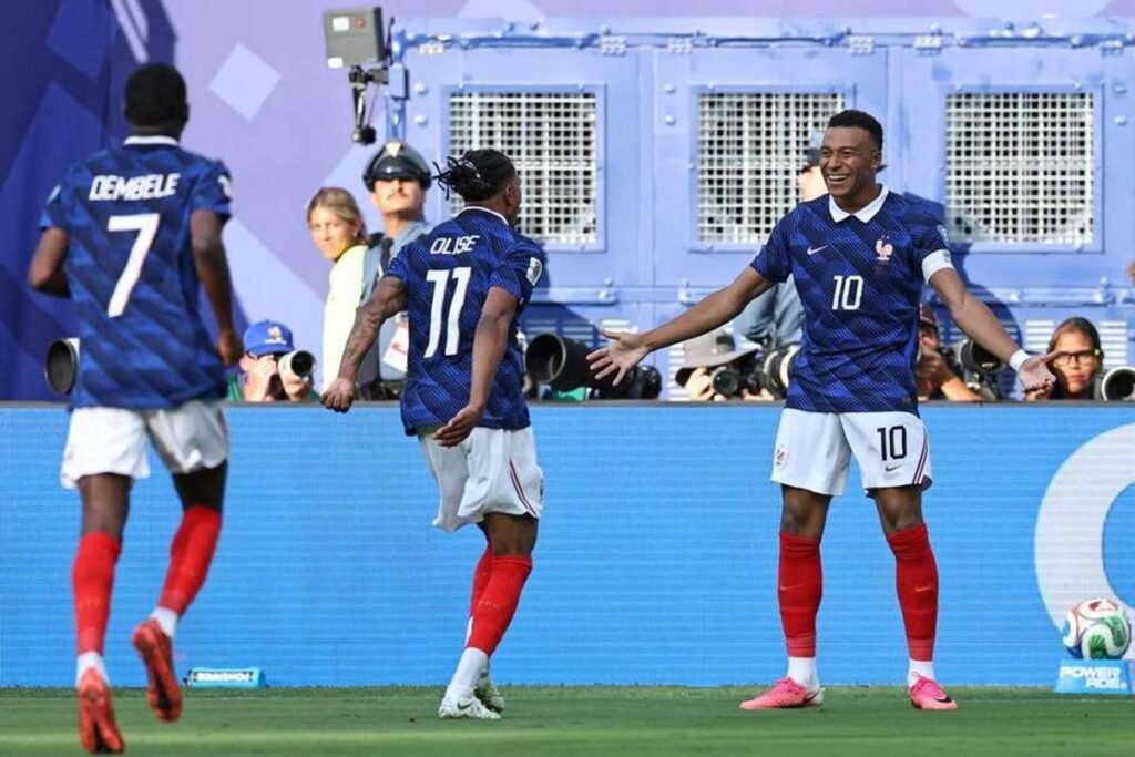 Mbappé brilha França goleia Suécia e garante vaga nas oitavas da Copa 2026