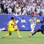 Messi beats goalkeeper Vozinha to score against Cape Verde in Argentina's 3-2 victory in the World Cup Round of 32 – Darrian Traynor/Getty Images via AFP