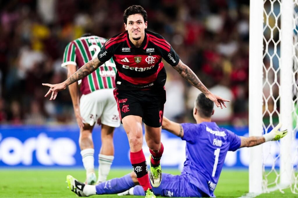 Pedro assume artilharia do Brasileirão 2026 e lidera gols na década