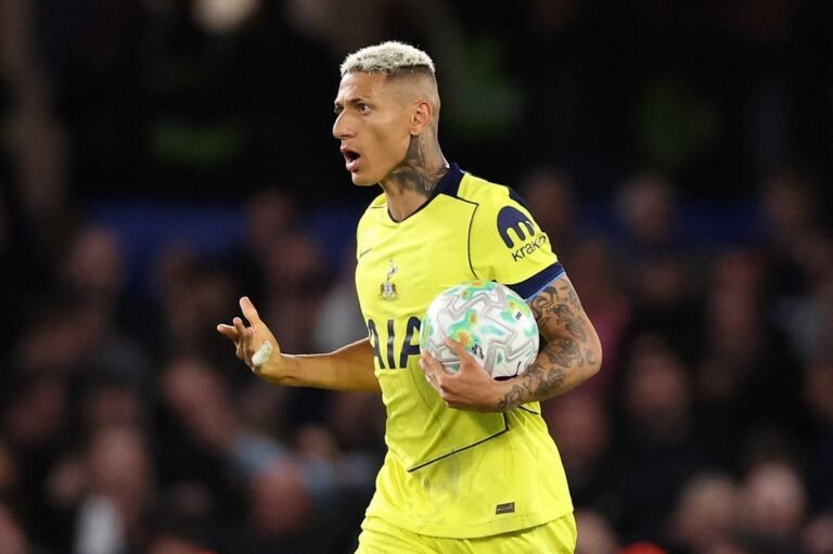 Richarlison pode pintar na Juventus; Tottenham aceita negociar por até 25 milhões de euros