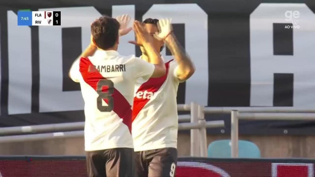 River Plate abre placar contra Flamengo com gol de Driussi no início do jogo