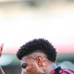 Saúde de Arrascaeta move Flamengo por '10'; venda de Royal exige substituto