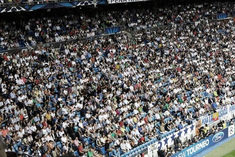 Real Madrid contrata atacante Carlos Espí para disputar vaga com Endrick