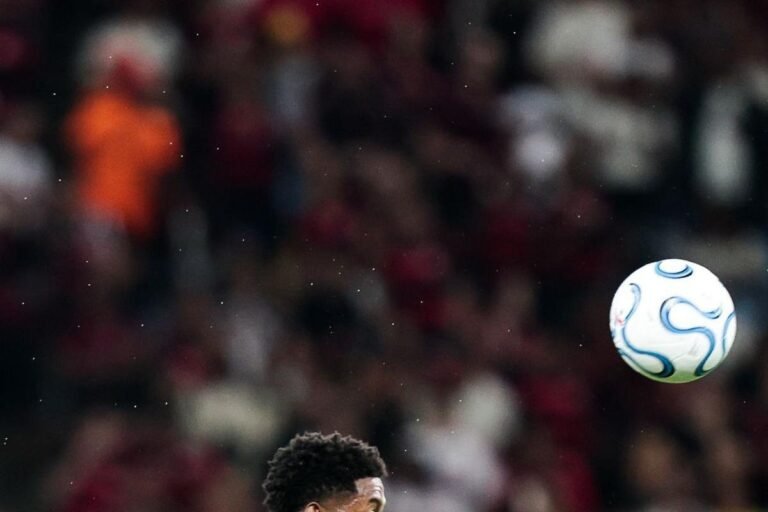 Vitão during Flamengo vs. Cusco match — Photo: Gilvan de Souza/Flamengo