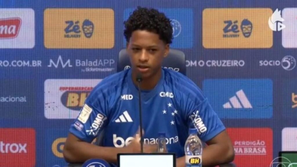 Zé Lucas revela por que preferiu projeto do Cruzeiro em vez do Flamengo