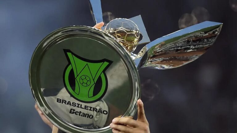 Brasileirão neste domingo terá Flamengo x Vitória e Palmeiras x Internacional