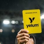 Cartões amarelos viram espaço publicitário e geram nova receita no futebol