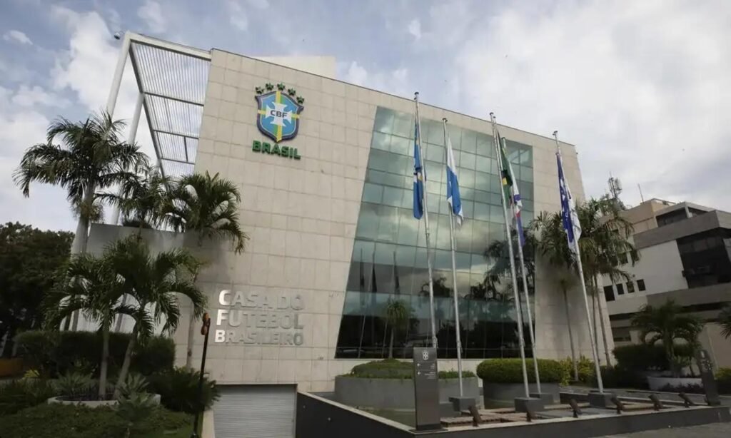 CBF implementa dez novas regras para tornar o futebol brasileiro mais dinâmico e fluido