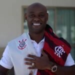 Corinthians usa caso Vagner Love no Fla como modelo para dispensar Memphis Depay