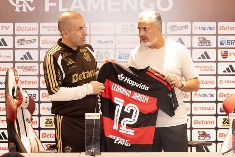 Flamengo foca na Libertadores e adia reforços em meio a crise com Jardim e Boto