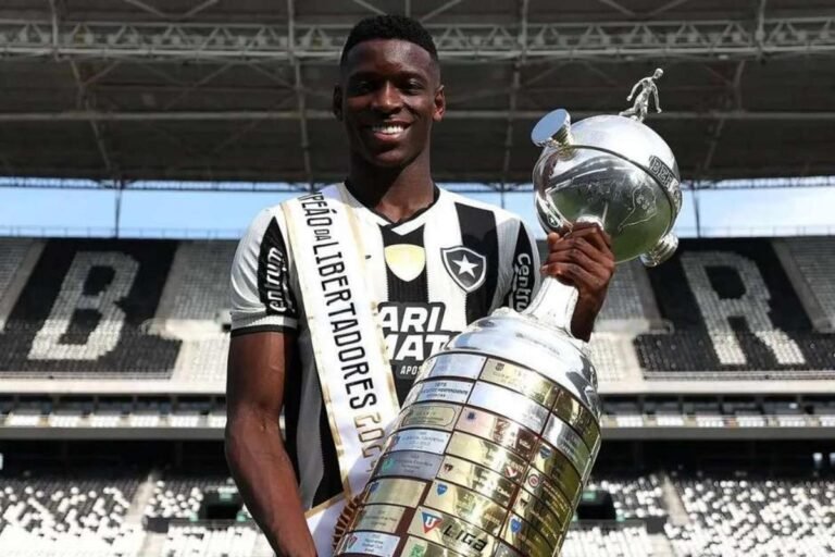 Flamengo intensifica esforço para contratar Luiz Henrique antes do prazo da Libertadores