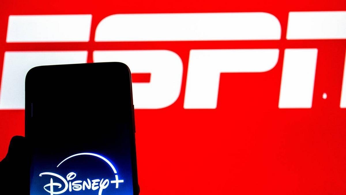 Futebol internacional: ESPN e Disney+ transmitem 2 mil jogos na temporada 2026/27