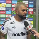 Gabigol faz 100º gol pelo Santos repetindo feito histórico de Romário