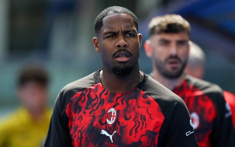 Mike Maignan, Milan goalkeeper (Photo: Mickael Chavet / ZUMA Press Wire / IMAGO)