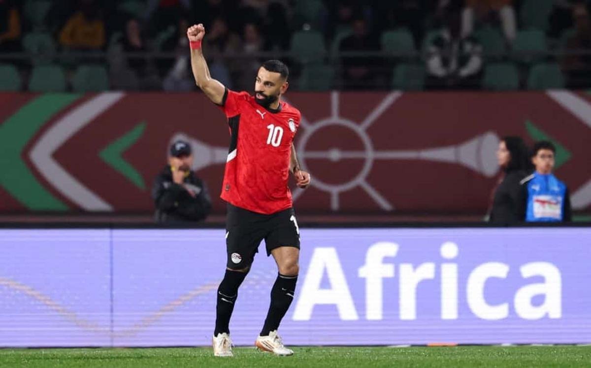 Mohamed Salah negocia com Trabzonspor e viaja à Turquia para assinar contrato