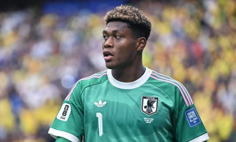 PSG e Juventus travam disputa pela contratação do goleiro Zion Suzuki