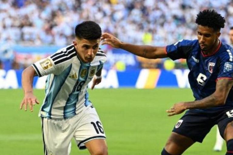 Thiago Almada in action for the Argentine national team against Cape Verde in the World Cup. Credit: ROBERTO SCHMIDT/AFP