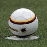 Sete estrelas do futebol mundial com futuro indefinido antes do fim da janela europeia