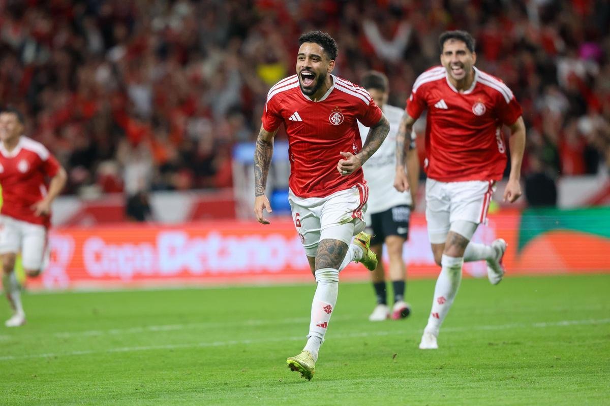 Vitória e Internacional completam lista de classificados às quartas da Copa Betano do Brasil